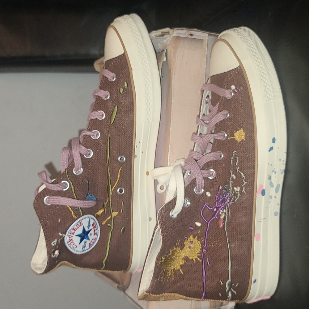 Converse
